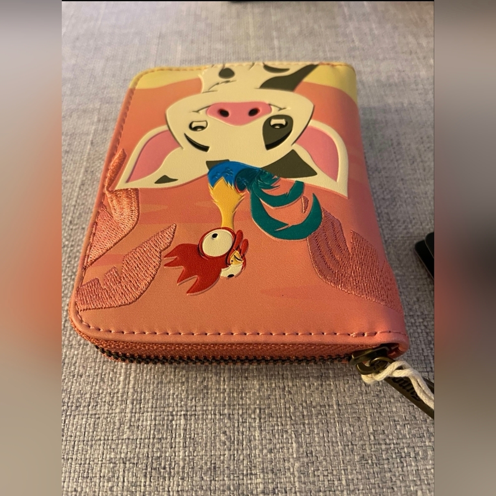 Loungefly Disney Moana Pua & Hei Hei Sunset Wallet - Picture 6 of 12